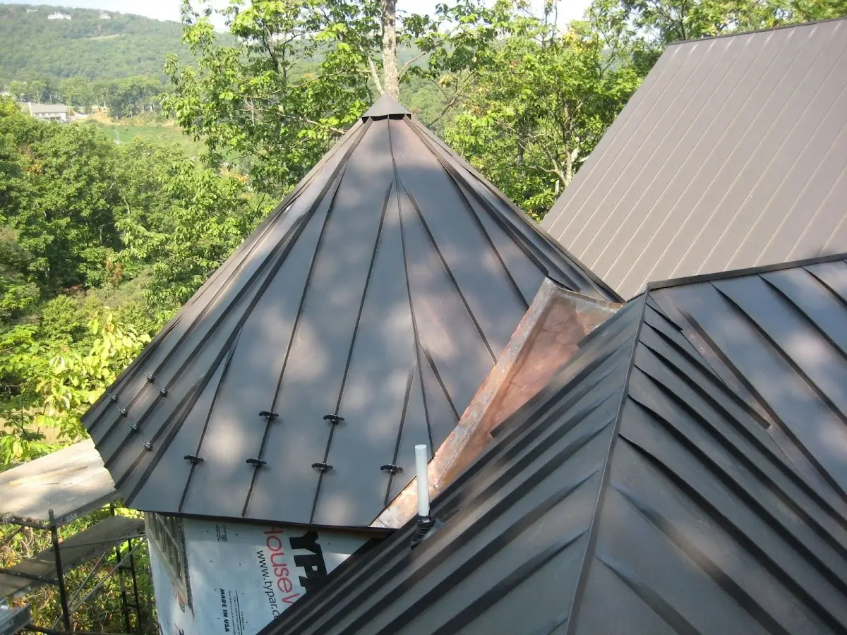 Professional Shingle Replacement & Repair by Craftsman Roofing in Ellicott City